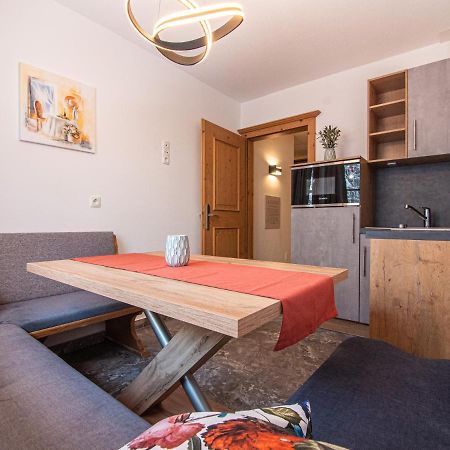 La Tombola Appartements แกร์ลอส ภายนอก รูปภาพ